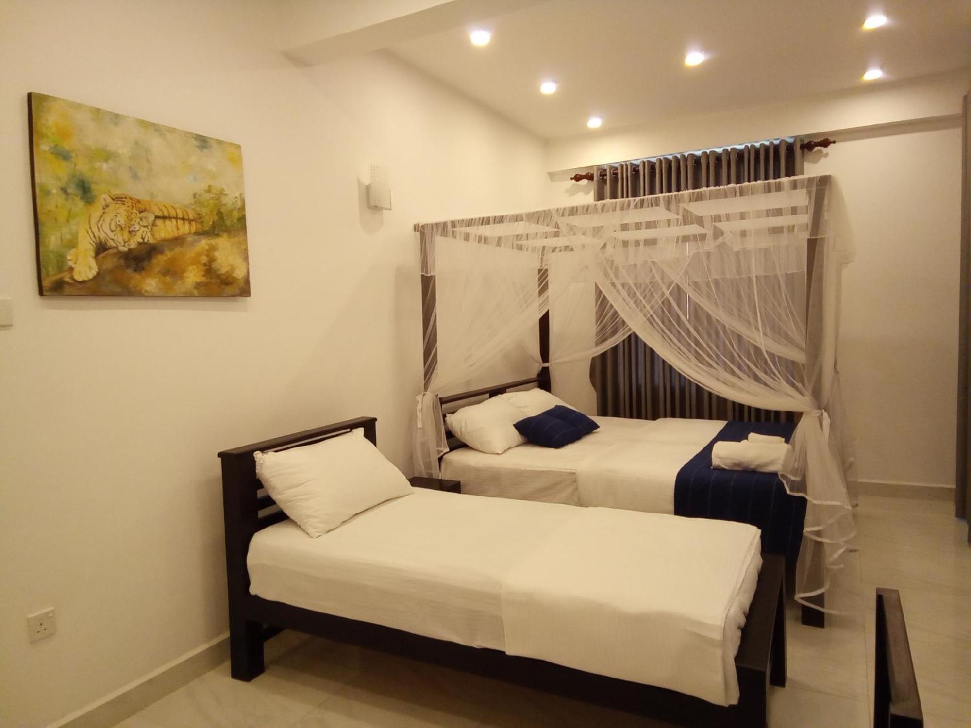 The Moose Weligama Bed and Breakfast Buitenkant foto