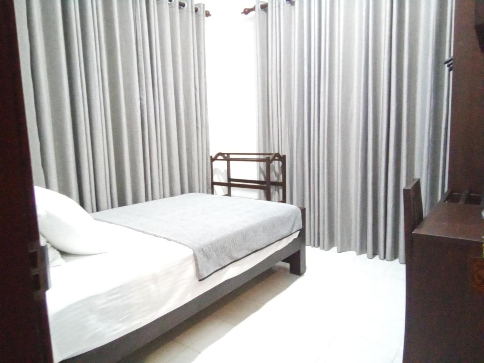 The Moose Weligama Bed and Breakfast Buitenkant foto