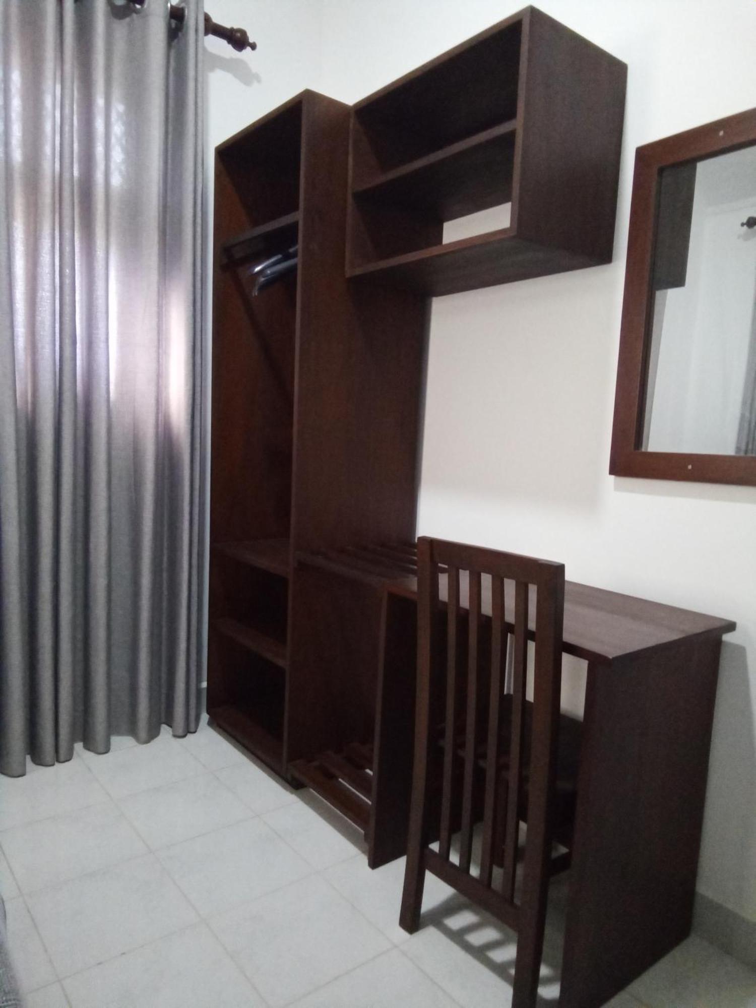 The Moose Weligama Bed and Breakfast Buitenkant foto